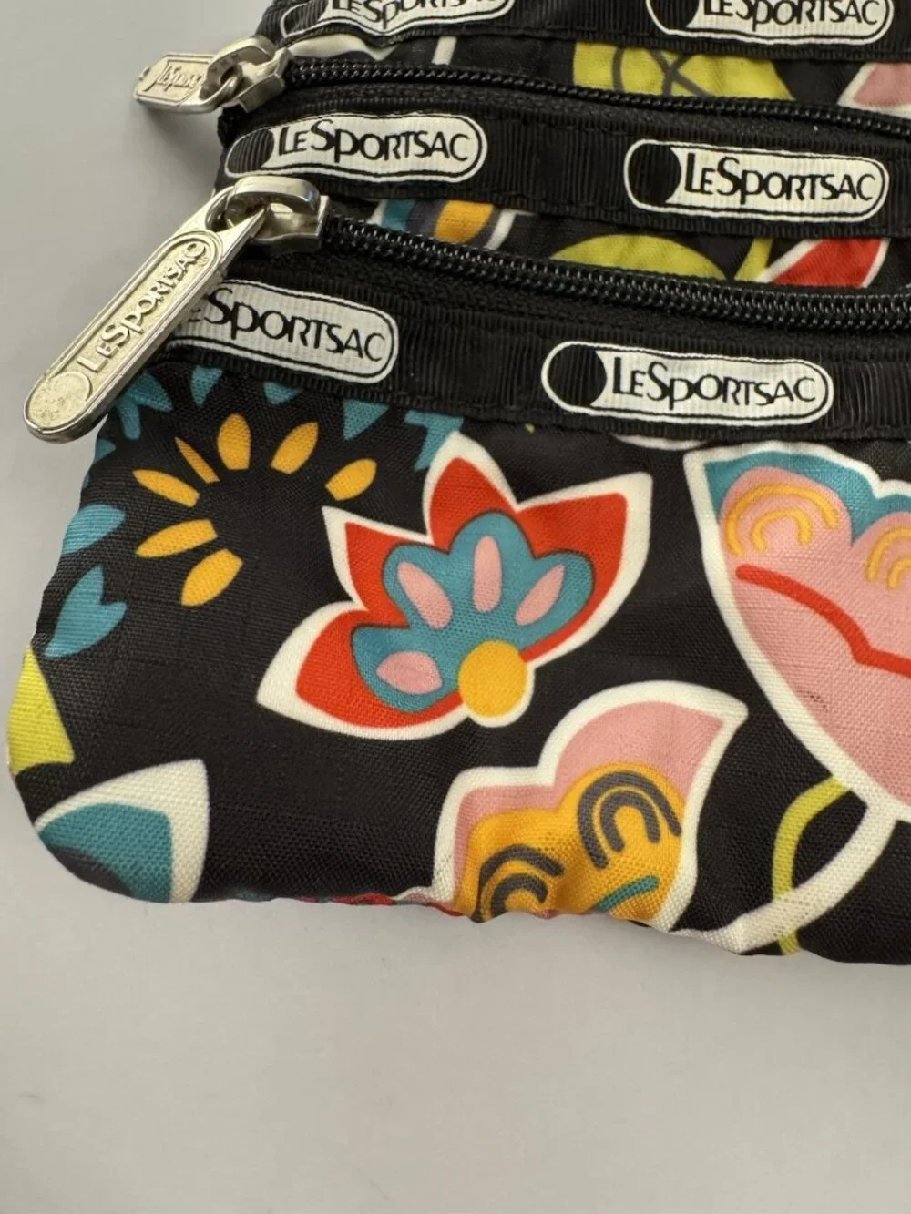 Lesportsac 3 Zip Cosmetic Pouch Bag Wallet 7” X 5” Vibrant Hippie Flowers C36